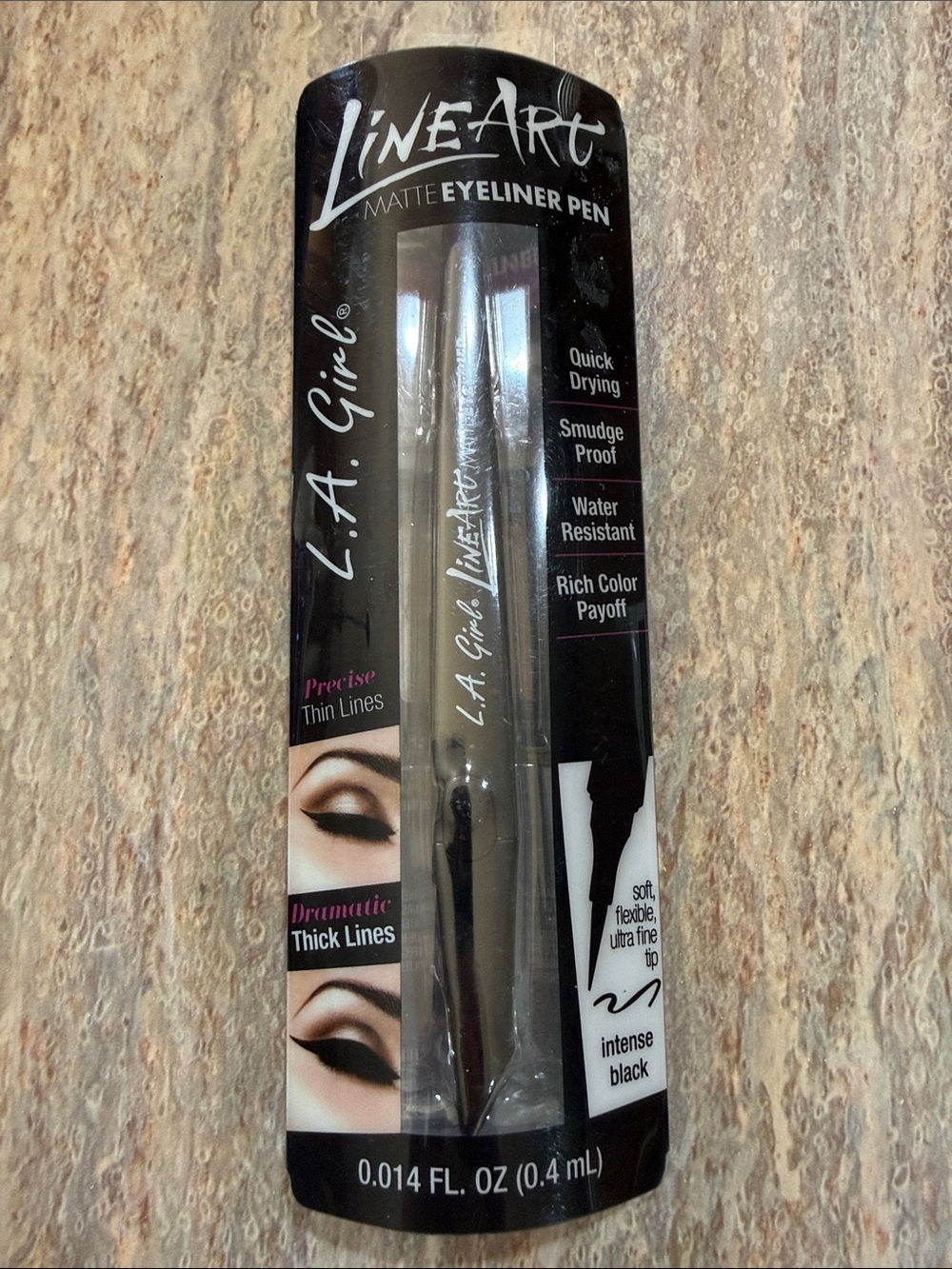 LineArt Matte Eyeliner Pen